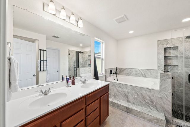 6830 BELTRAN PASS, San Antonio, TX 78252