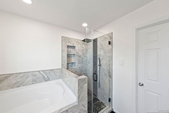 6830 BELTRAN PASS, San Antonio, TX 78252