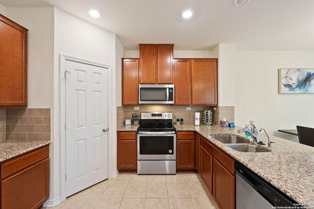 6830 BELTRAN PASS, San Antonio, TX 78252