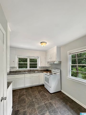 2720 2ND STREET NW, Center Point, AL 35215