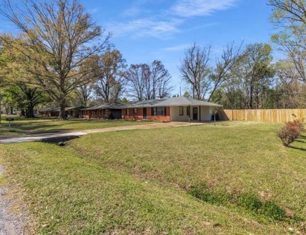 4835 DIANNE DR, Memphis, TN 38116