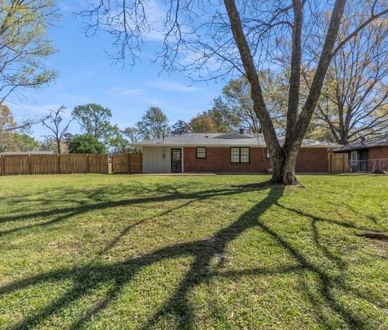 4835 DIANNE DR, Memphis, TN 38116