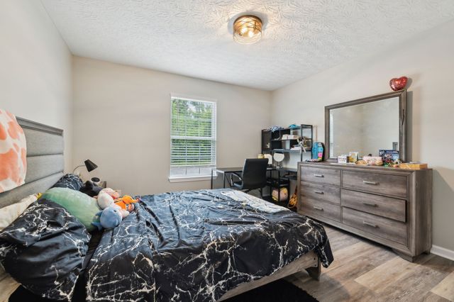 125 Vivian Ln, Carthage, TN 37030