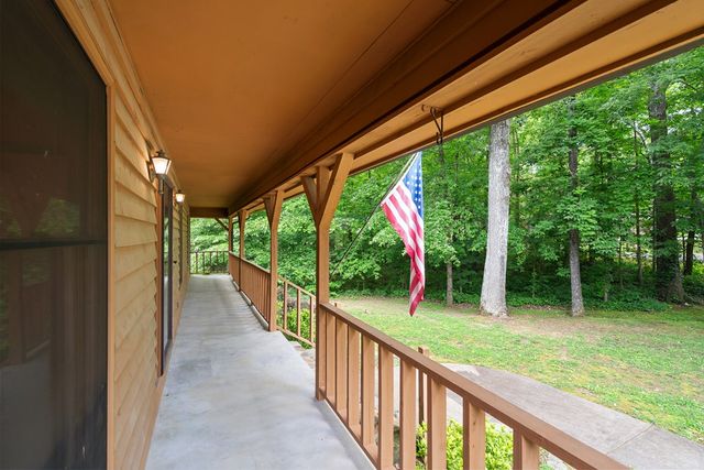 217 Cedar St, Chatsworth, GA 30705