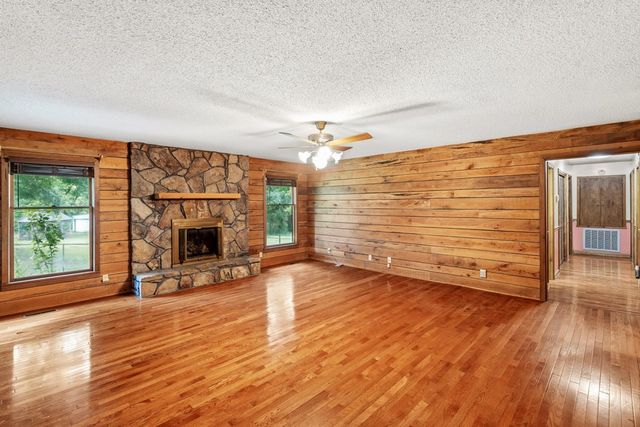 217 Cedar St, Chatsworth, GA 30705