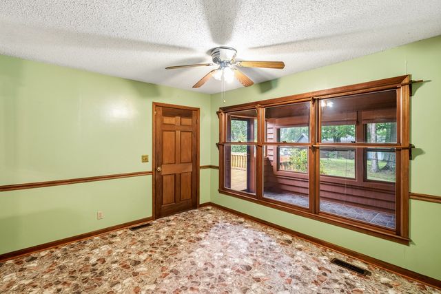 217 Cedar St, Chatsworth, GA 30705