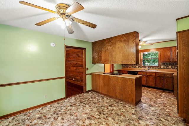 217 Cedar St, Chatsworth, GA 30705