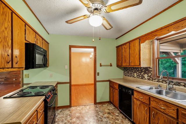 217 Cedar St, Chatsworth, GA 30705