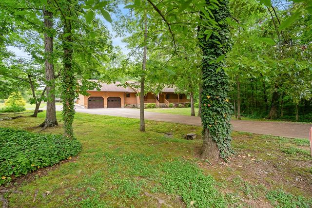 217 Cedar St, Chatsworth, GA 30705