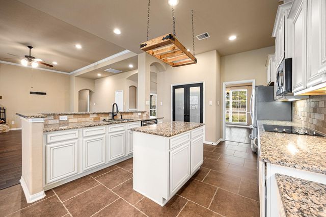 9106 Wapiti Trail, Conroe, TX 77303