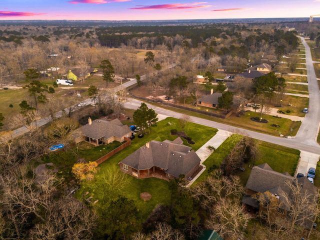 9106 Wapiti Trail, Conroe, TX 77303