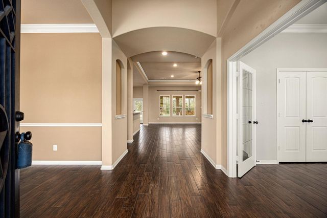 9106 Wapiti Trail, Conroe, TX 77303