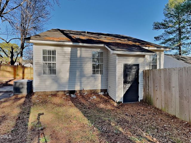 1117 Woodbriar Street, Clayton, NC 27520