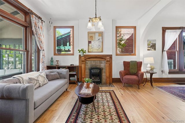 1624 Vine Street, Denver, CO 80206