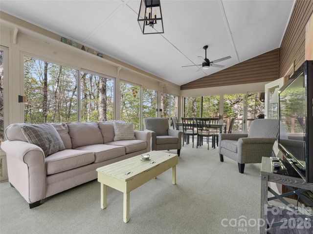31 Udvawadulisi Court, Brevard, NC 28712