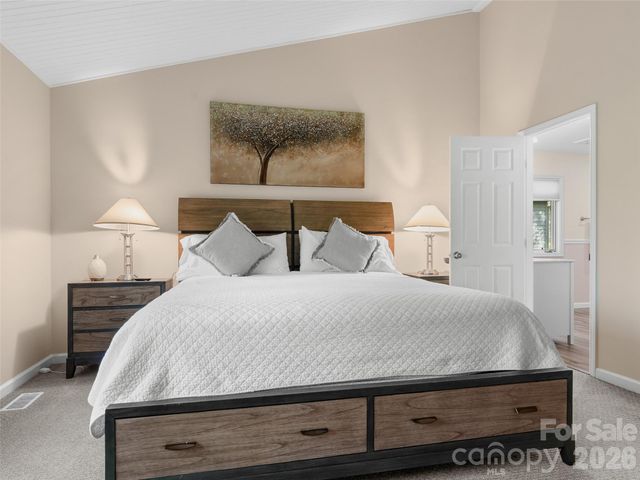 31 Udvawadulisi Court, Brevard, NC 28712