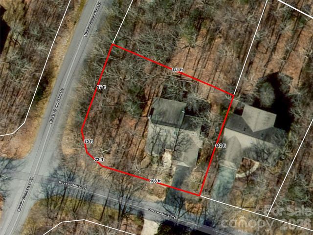 31 Udvawadulisi Court, Brevard, NC 28712
