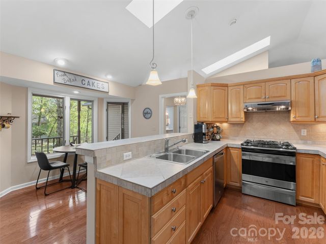 31 Udvawadulisi Court, Brevard, NC 28712