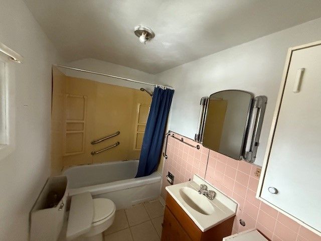 709 Mace Street, Southwest Greensburg Boro, PA 15601