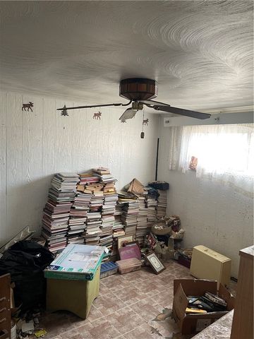 153 Alder St, New Kensington, PA 15068