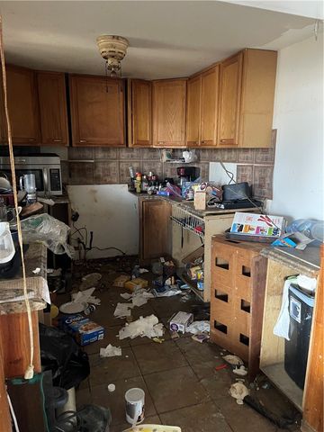 153 Alder St, New Kensington, PA 15068