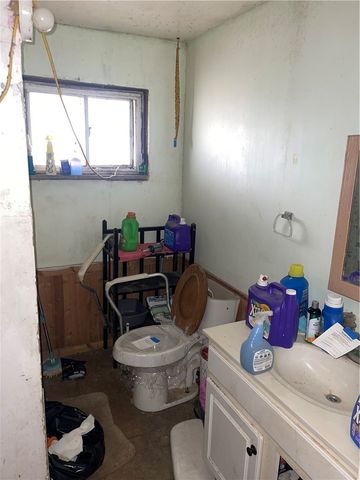 153 Alder St, New Kensington, PA 15068