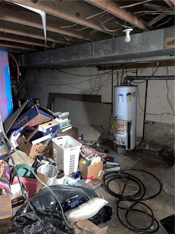 153 Alder St, New Kensington, PA 15068