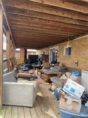 153 Alder St, New Kensington, PA 15068