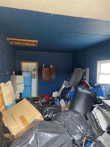 153 Alder St, New Kensington, PA 15068