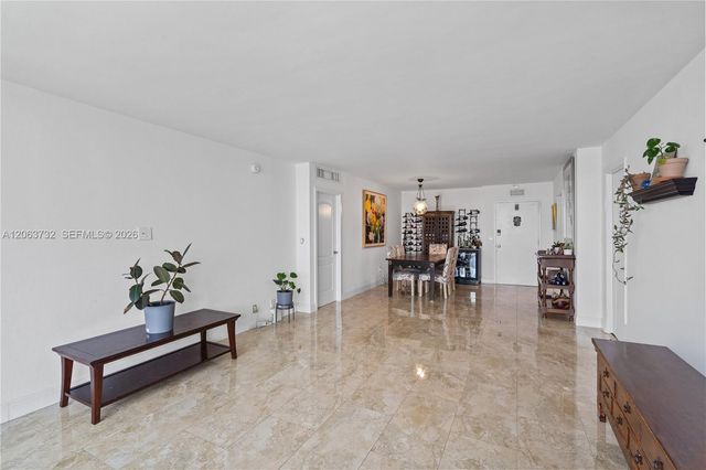 3140 S Ocean Drive 911, Hallandale Beach, FL 33009