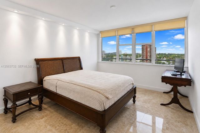 3140 S Ocean Drive 911, Hallandale Beach, FL 33009