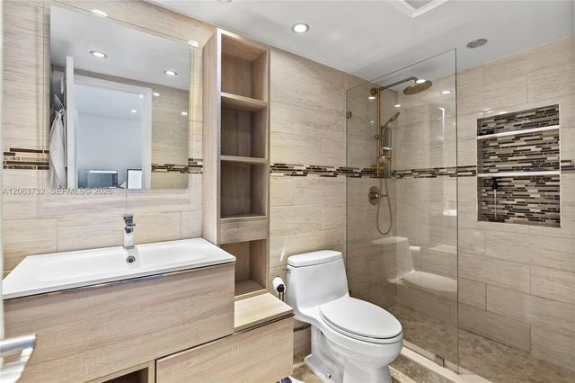 3140 S Ocean Drive 911, Hallandale Beach, FL 33009