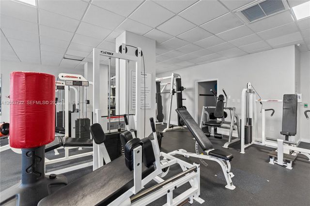 3140 S Ocean Drive 911, Hallandale Beach, FL 33009