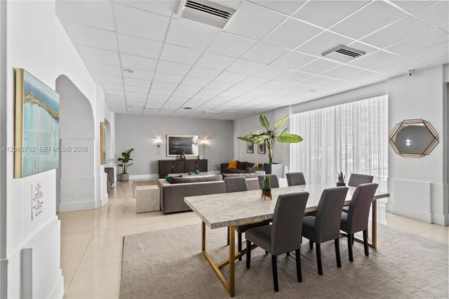 3140 S Ocean Drive 911, Hallandale Beach, FL 33009