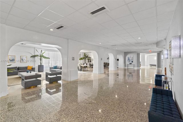 3140 S Ocean Drive 911, Hallandale Beach, FL 33009