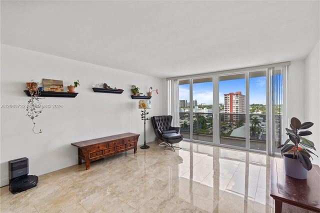 3140 S Ocean Drive 911, Hallandale Beach, FL 33009