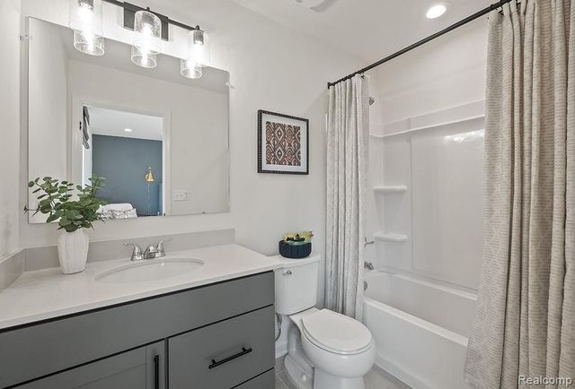 29036 Myles Andrew Drive, Lyon Charter Township, MI 48178