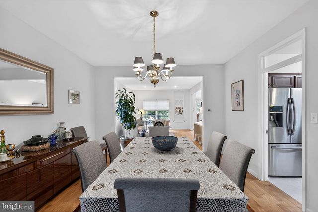 31 LONGFELLOW LN, Hainesport, NJ 08036