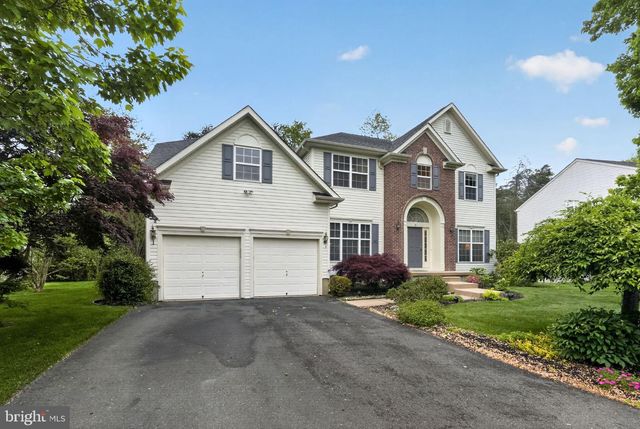 31 LONGFELLOW LN, Hainesport, NJ 08036