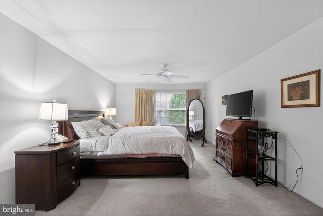 31 LONGFELLOW LN, Hainesport, NJ 08036