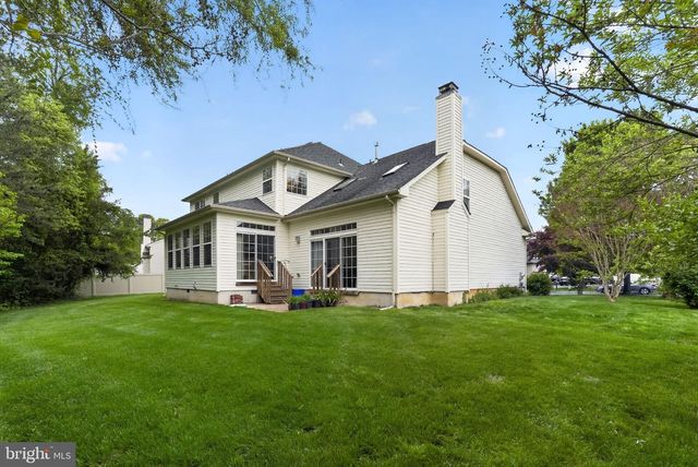 31 LONGFELLOW LN, Hainesport, NJ 08036