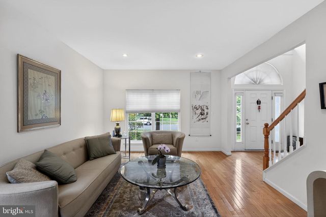 31 LONGFELLOW LN, Hainesport, NJ 08036