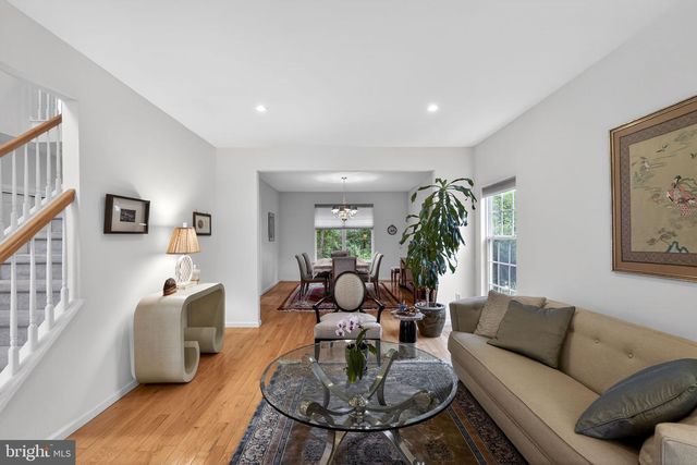 31 LONGFELLOW LN, Hainesport, NJ 08036