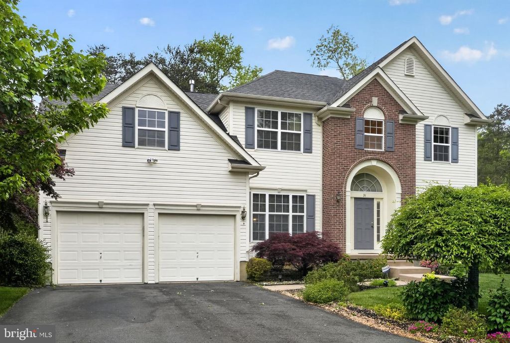 31 LONGFELLOW LN, Hainesport, NJ 08036