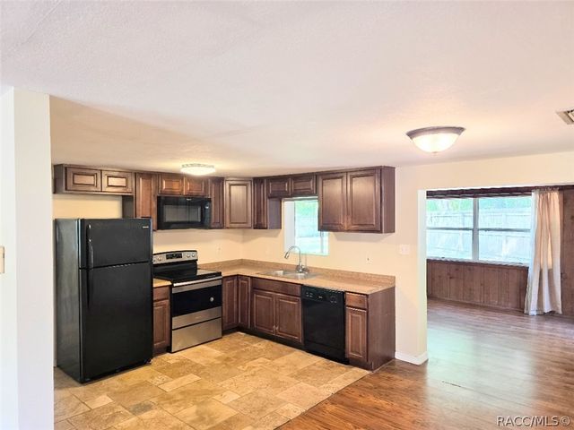 6595 W Curlew Place, Crystal River, FL 34429