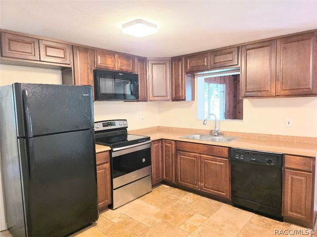 6595 W Curlew Place, Crystal River, FL 34429