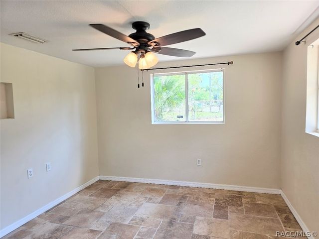 6595 W Curlew Place, Crystal River, FL 34429