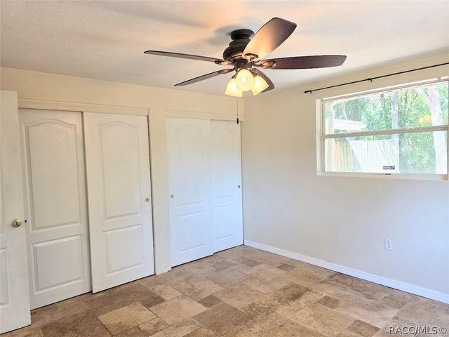 6595 W Curlew Place, Crystal River, FL 34429