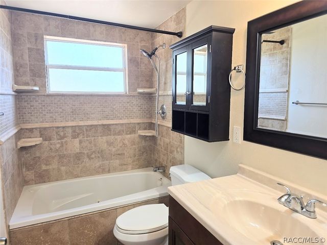 6595 W Curlew Place, Crystal River, FL 34429