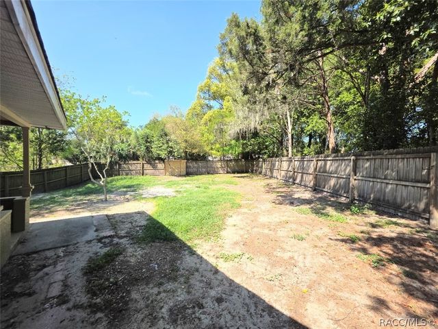 6595 W Curlew Place, Crystal River, FL 34429